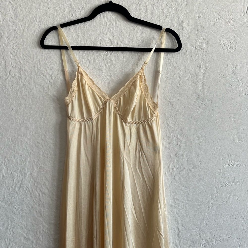 Vintage butter yellow slip